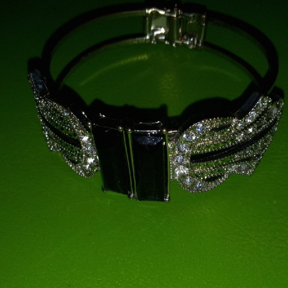Source Unknown Black and Silver Bracelet